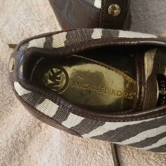 MICHAEL KORS Delray Printed Zebra Shoe SZ 8.5 - Picture 7 of 10